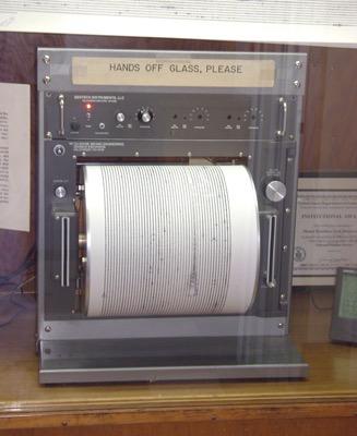 <b>Figure 16.48</b> A seismograph.